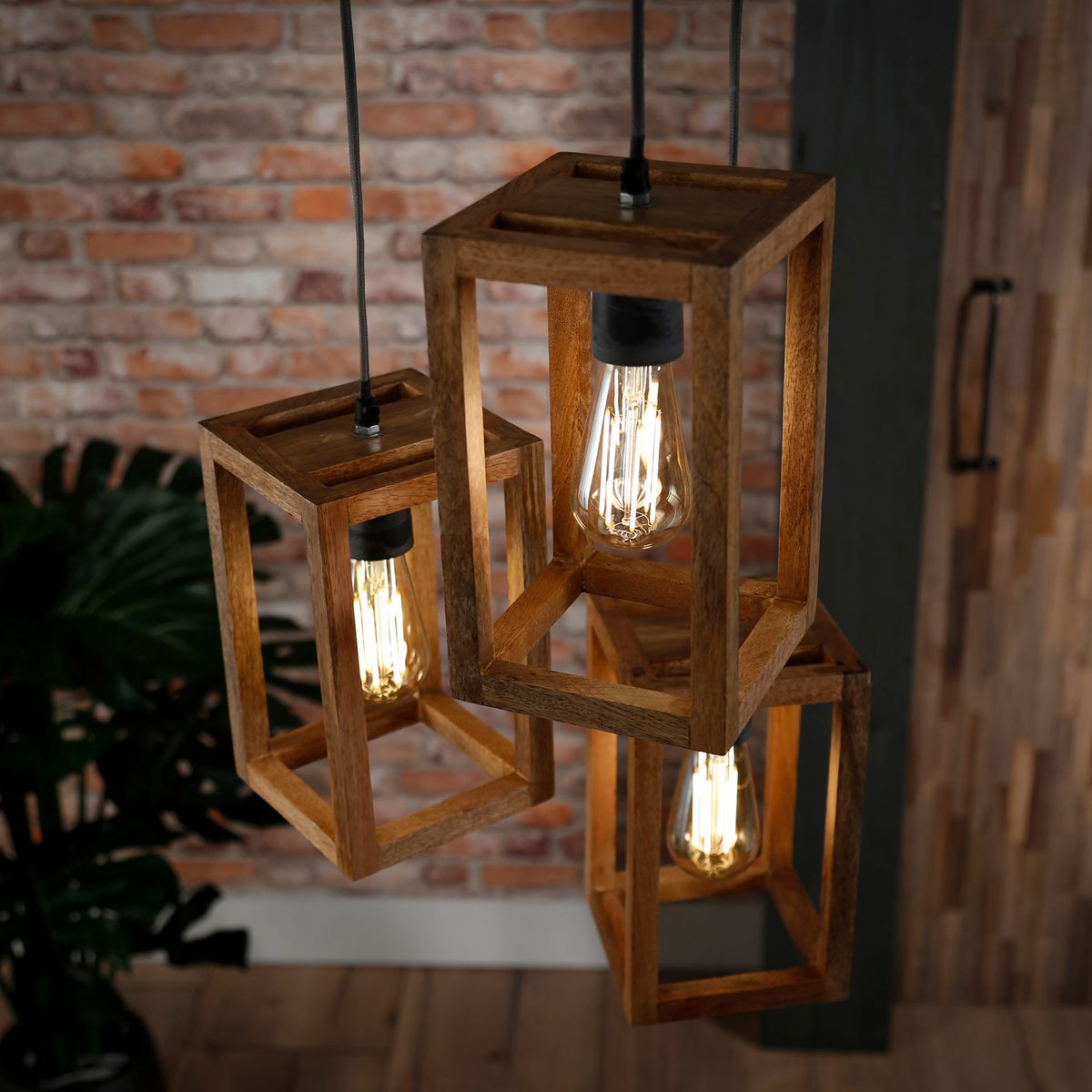 Mangos - Loftlampe i massiv mangotræ med tre skærme Levering med pære(r)